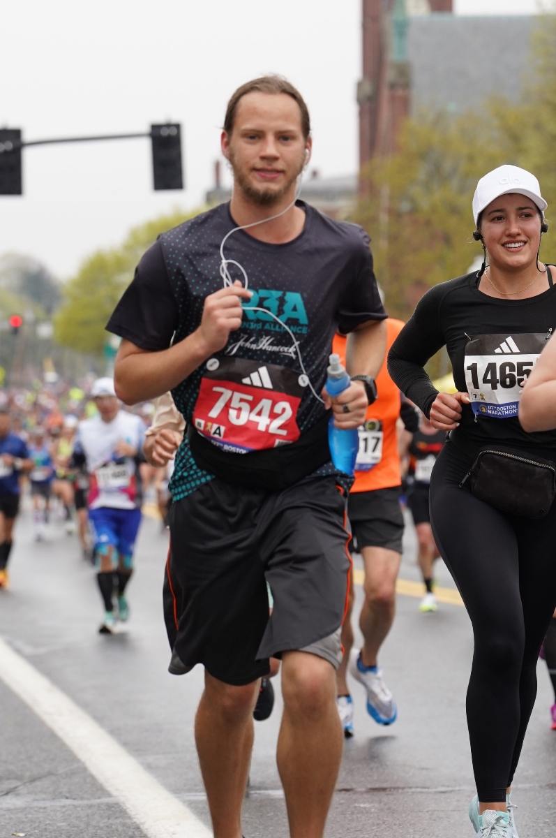 JBontkeABC15's tweet photo. Once told by doctors he may never walk because of a cerebral palsy diagnosis, Michael Wilson finished the @bostonmarathon in 5:03:41 with the help of @RUN3rdAlliance. 

Here's his @abc15 story while training in Mesa back in April: 
https://t.co/88UBYr00b7 https://t.co/a6Qpw7Wodo