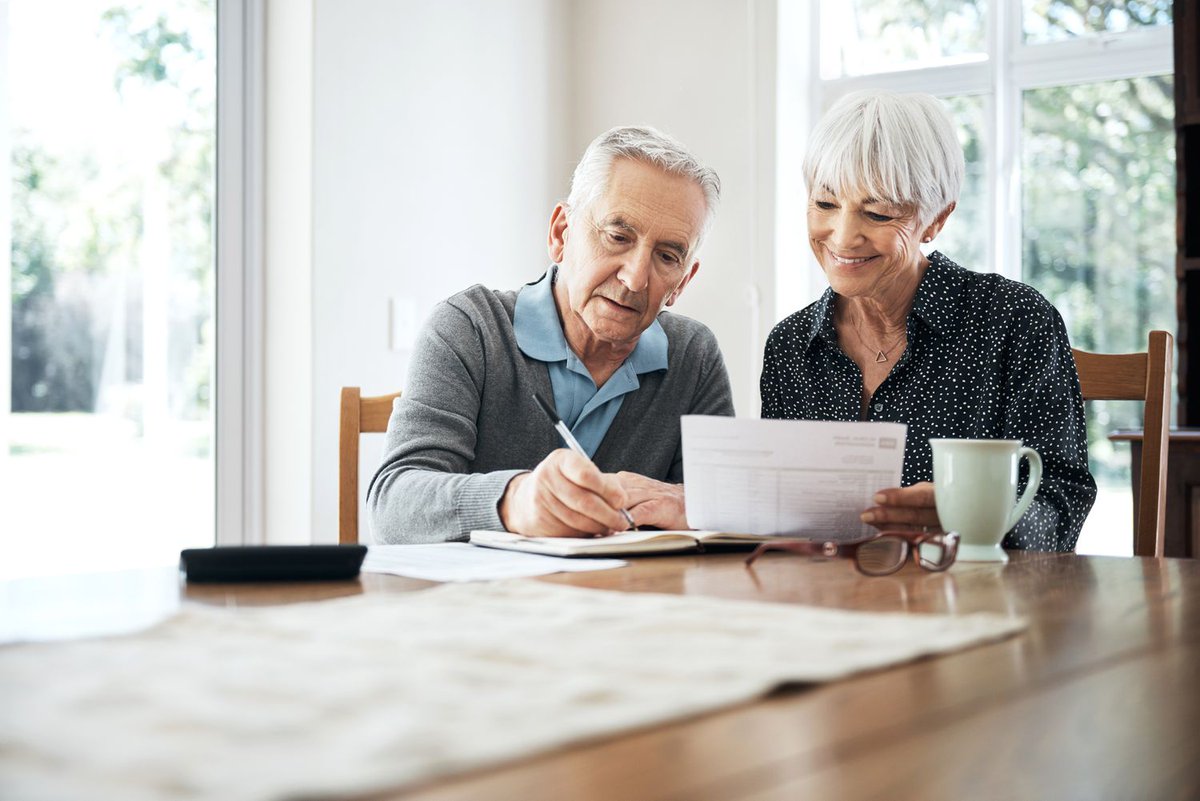 inspiredmoneyfm's tweet photo. What Happens to Your Debt When You Die? https://t.co/atoMDD55Or | @Investopedia #Debt #Estate #CoSigner #Spouse #Lifeinsurance #Investopedia https://t.co/vF9FBzvKED