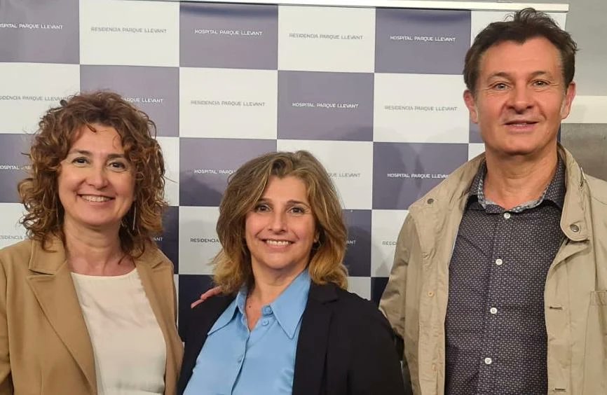 ElPi_Manacor's tweet photo. 🏥 El Pi Manacor present a la celebració del 10è aniversari de l'Hospital de Llevant.

👩‍⚕️💪🏽Fent un reconeixement als treballadors i professionals de la casa. https://t.co/fVSvXbW5E1