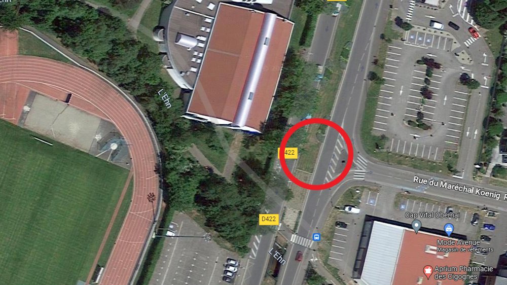 uniltyd's tweet photo. @VilleObernai Un rond-point aurait été utile ici au lieu de faire tout le trajet jusqu'à la caserne des pompiers pour aller par exemple au McDonald's, moins de trajet et plus écologie 🤷‍♂️ https://t.co/DDseejF9YN