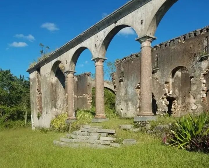 ArtvArtemisa's tweet photo. 🏛️ Cada 18 de abril se celebra el Día Internacional de los Monumentos y Sitios, con el propósito de sensibilizar y dar a conocer a todas las personas la riqueza que posee la humanidad en cuanto a patrimonios históricos y fomentar la conservación y protección de los mismos. https://t.co/aNBHGqcR47