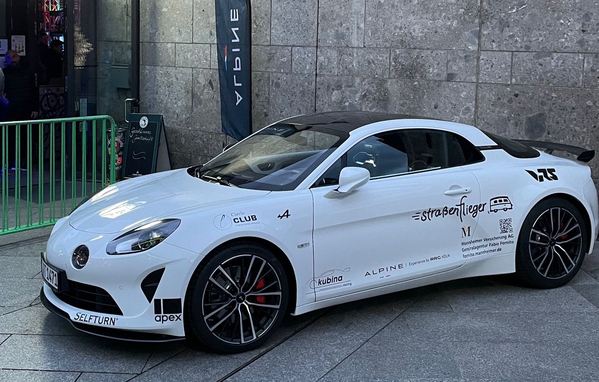 Lucas_Mueller23's tweet photo. 🎺Announcement🎺

I will take part in this years RCN GLP together with my buddy @jonnydoubleyou in an Alpine A110S!

First real life car experience for me, big big thanks to @kubinaracing and #AlpineCenterKöln !

Mega hyped🫶🏻

#FromSimToReal https://t.co/aYmr2BpPbM