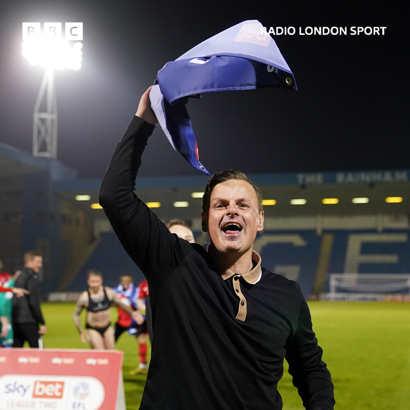 BBCLondonSport's tweet photo. What a night for @leytonorientfc ❤️🤍

Back in League One for the first time since 2015. 

#LOFC