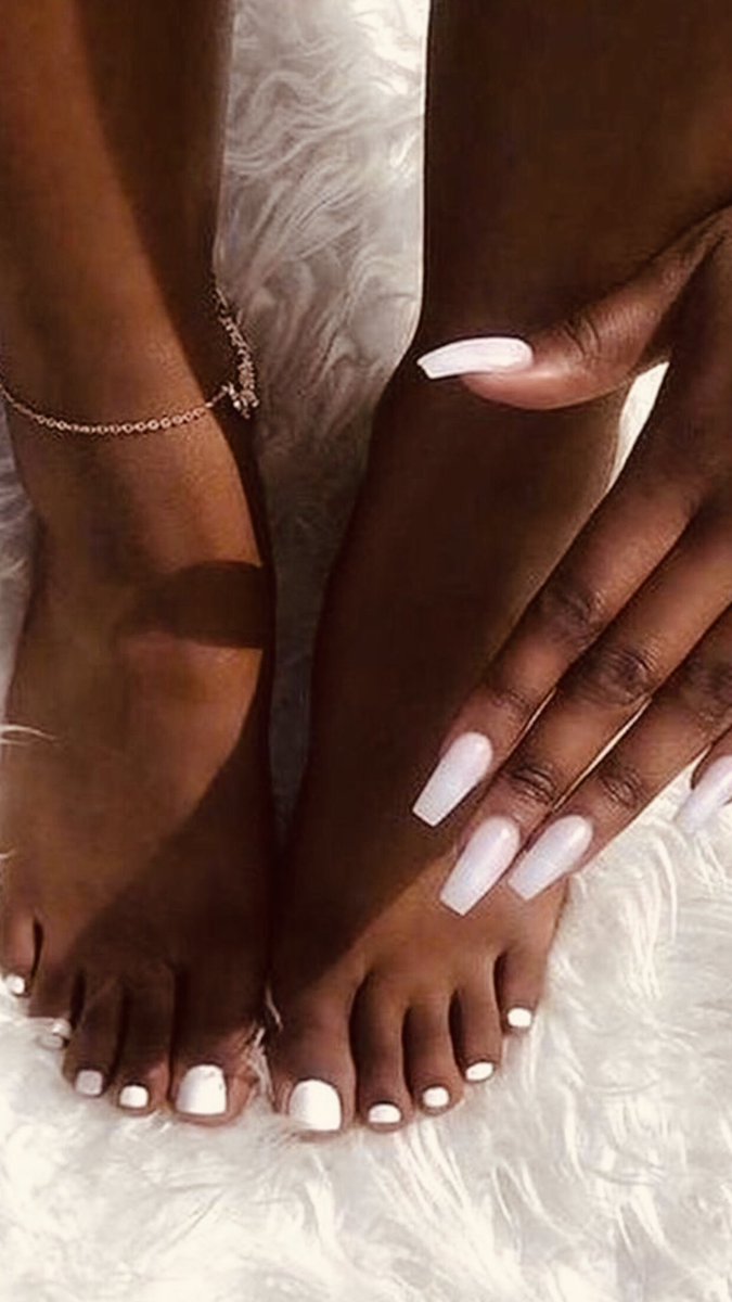 KGirllova's tweet photo. to celebrate the end of Ramadan, I'm offering you a great 15% deal for the first 30 subscribers.
the deal starts, so my kittens I'm waiting for you 😈 https://t.co/gKPEFbpBWq https://t.co/QAQu6uBpNH