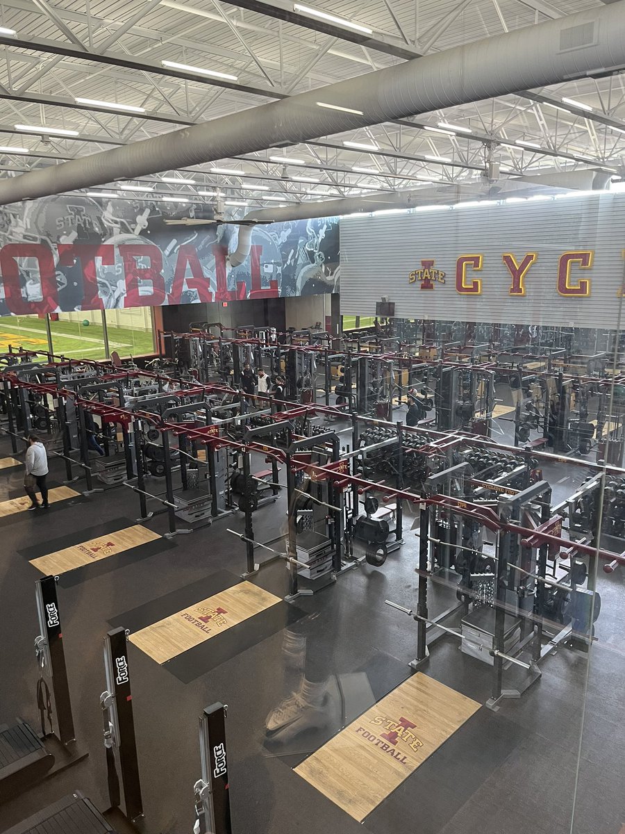 DaxJudge's tweet photo. Thank you @CycloneFB for having me!
@DerekHoodjer @ISUMattCampbell
@CoachRasheed @CityHighFB @mooremt09 https://t.co/j2Suem7fH6