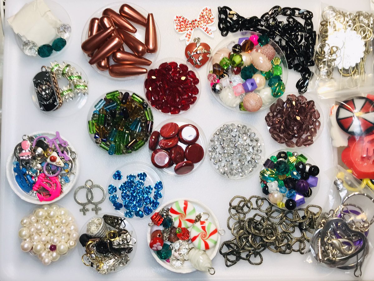 Beads and findings! 1lb. Free Shipping, $28. #beads, #beadingsupplies, #crafts, #chains, #charms, facebook.com/marketplace/it…