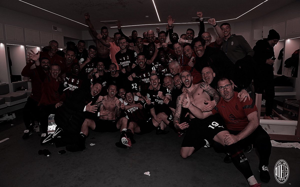 trenoferrvri's tweet photo. ㅤ

      ｢  AC Milan vs Napoli ｣  1-0  ( 2-1 )
       CHAMPIONS LEAGUE 

                                      🔴⚫️

ㅤ https://t.co/azUsgihJif