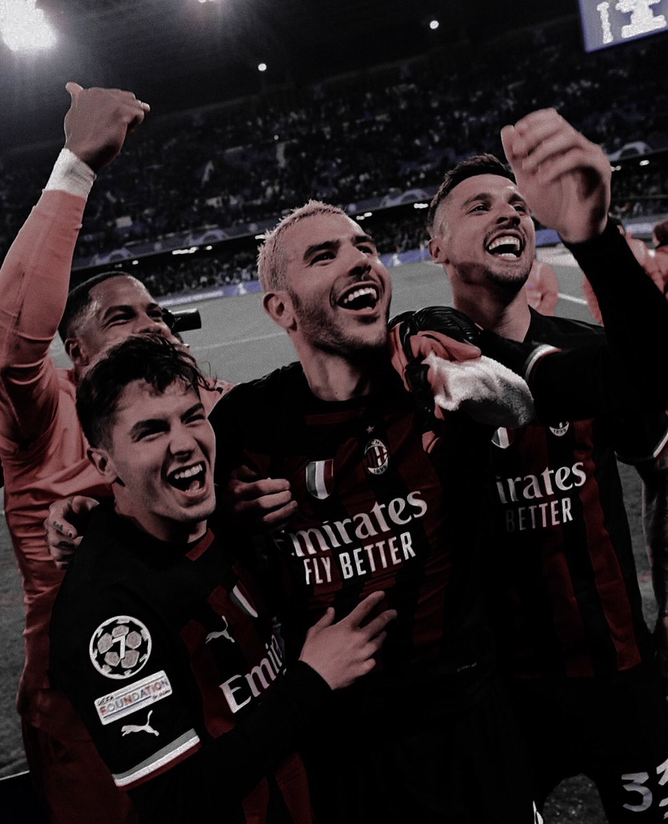 trenoferrvri's tweet photo. ㅤ

      ｢  AC Milan vs Napoli ｣  1-0  ( 2-1 )
       CHAMPIONS LEAGUE 

                                      🔴⚫️

ㅤ https://t.co/azUsgihJif