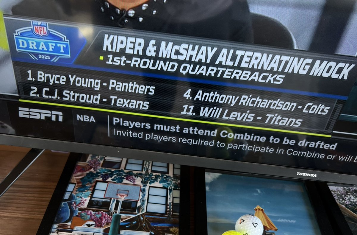 Fumblin’ Around tweet media