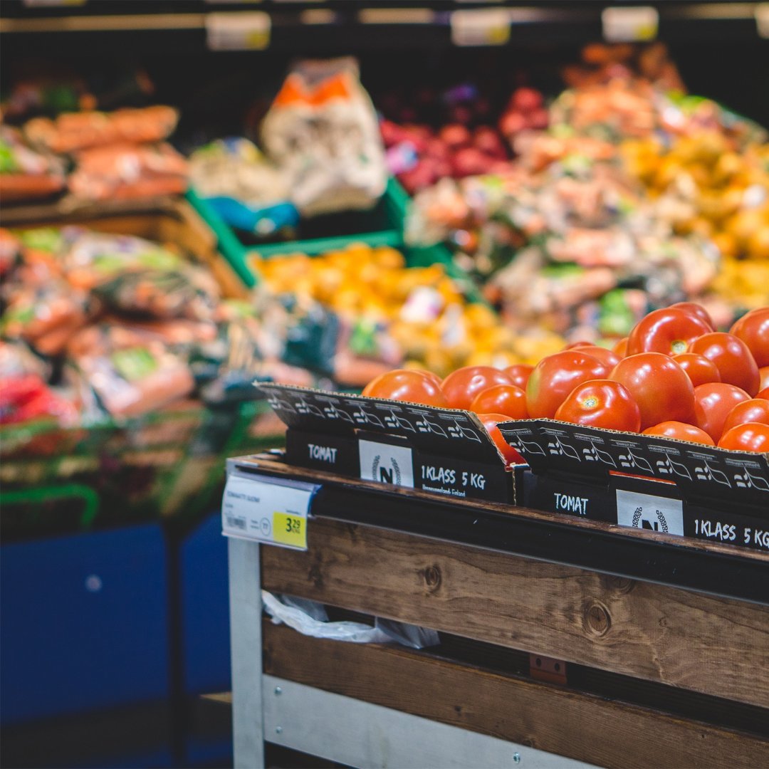 GatewayWestLoop's tweet photo. At Gateway West Loop, our prime location puts you just steps away from the West Loop Mariano's, where you can find everything from fresh produce to delicious prepared foods. 🍎

Whether you're stocking up for the week or just need a quick snack, Mariano's has got you covered! 🙌 https://t.co/LHPq6RlA8e