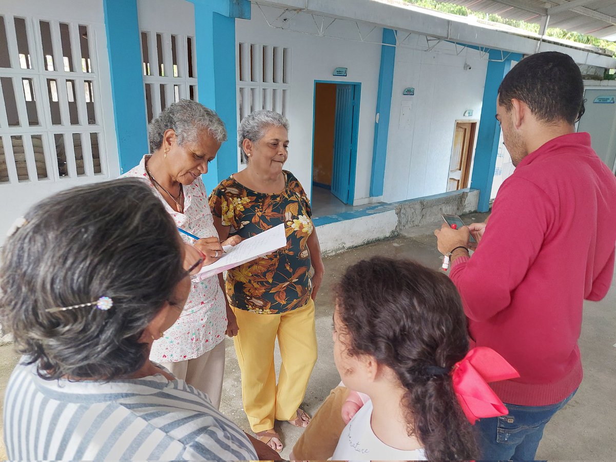 cmontesdemaria's tweet photo. #CCMMaL21 |
En #Sincelejo también estamos con nuestra acción transformadora, con las mujeres de #AMARS, capítulo El Cortijo https://t.co/8vUhn7avaZ