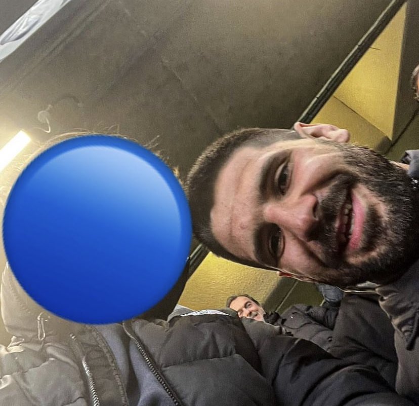 Mnbr_CFC's tweet photo. 🚨 | كان ميتروفيتش متواجد في مدرجات المباراة ، وقال إنه يأمل اللعب مع تشيلسي عندما سأله احد الجماهير . https://t.co/1szfW7ZsgM