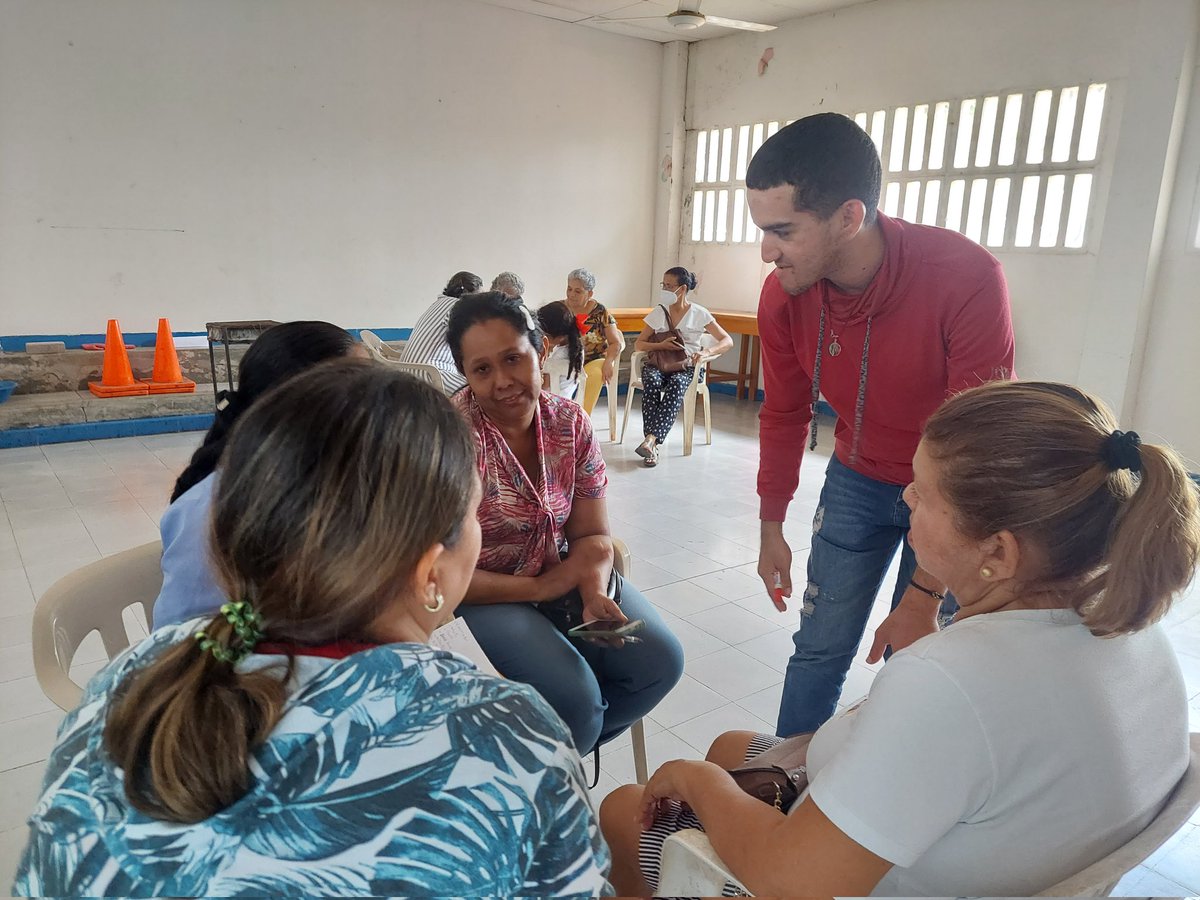 cmontesdemaria's tweet photo. #CCMMaL21 |
En #Sincelejo también estamos con nuestra acción transformadora, con las mujeres de #AMARS, capítulo El Cortijo https://t.co/8vUhn7avaZ