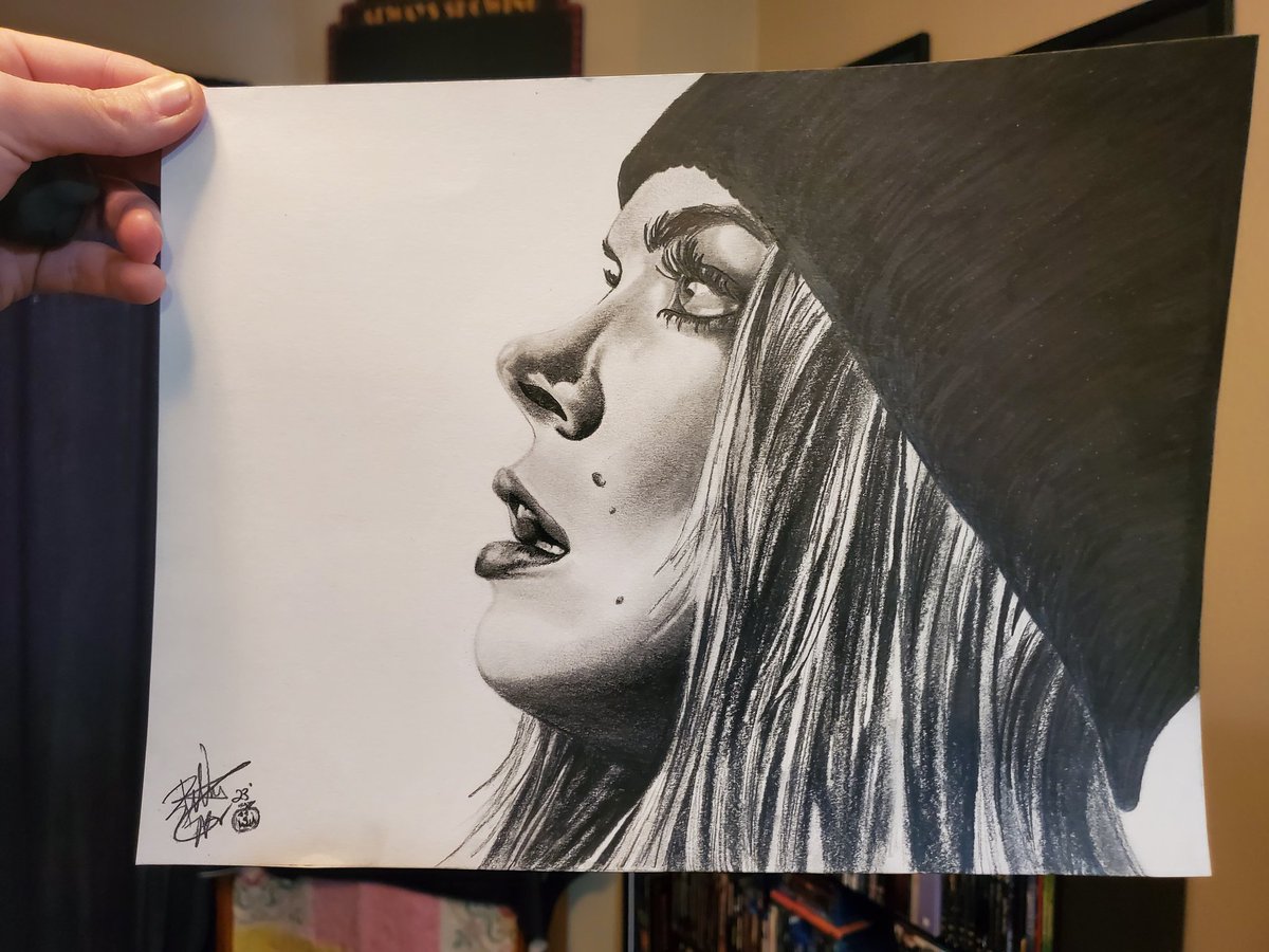 Finished a drawing of <a href="/EmmaReinagel/">Emma Reinagel</a> from our upcoming feature slasher film Happy Halloween! 

#Slasher #HappyHalloween #slasher #drawings #art