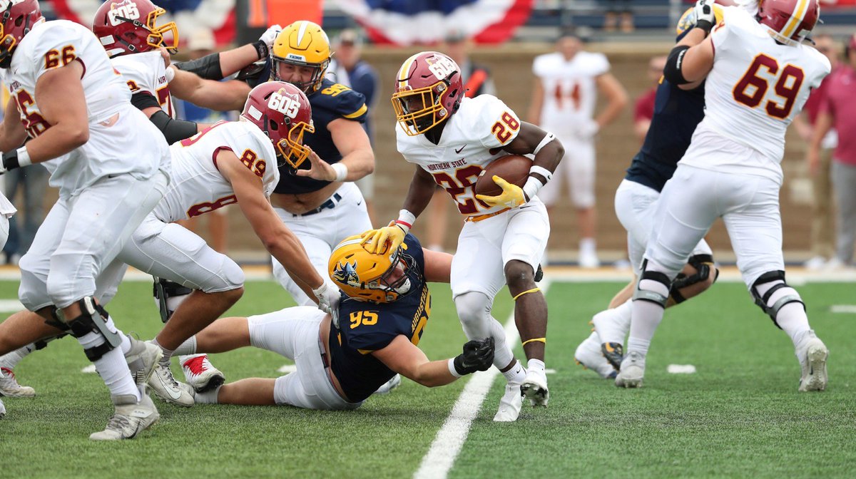 After having a talk with <a href="/jakeiery42/">Jake Iery</a> I am extremely blessed to receive an junior day from Northern State University #AG2G <a href="/BradleyTechMPS/">Bradley Tech</a> <a href="/LathamJerome/">Mr. Jerome Latham</a> <a href="/NSUWolves_FB/">Northern State Football🐺 🏈</a>