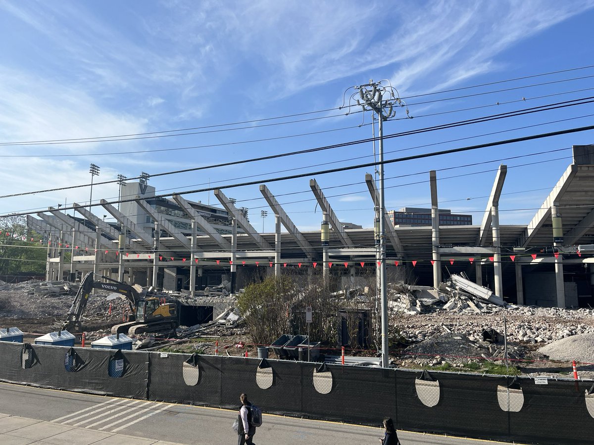 👀 How about the progress?!?!

#AnchorDown #VandyUnited