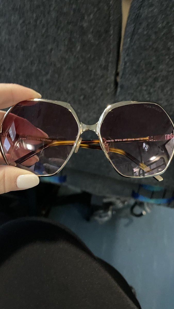 klc1977's tweet photo. @TOMFORD I just bought your beautiful sunglasses but they’re leaving horrible red indentations at the top of my nose. Can you help? https://t.co/EifOqHOatr