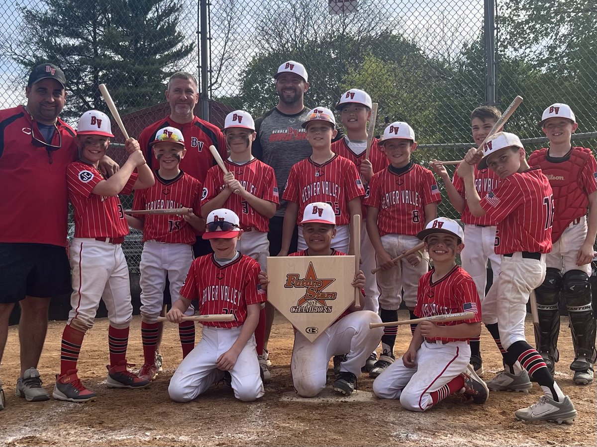bvbaseball20's tweet photo. S/O to BV 10s Red for winning the Bring the Heat” Tournament in Hershey, PA! This group finished 4-0 on the weekend including overcoming a 6-1 deficit in the finals to win the Championship! Watch out for these studs this summer!! #BVNation #LittleStuds https://t.co/dCeGNYdexh