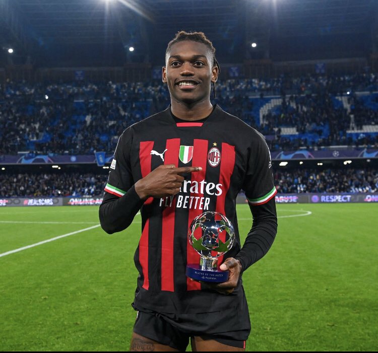 mikaelmarciaano's tweet photo. Les « MVP » de la soirée 🥇
👉 Federico Valverde (Real Madrid)
👉 Rafael Leão (AC Milan)
#CHEMAD #NAPMIL https://t.co/PPY9z0Litq