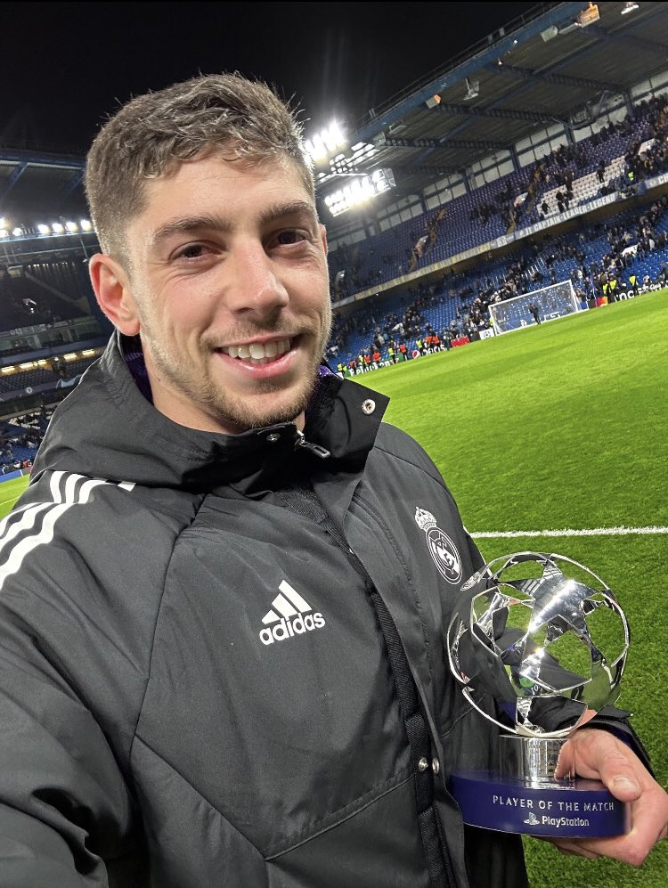 mikaelmarciaano's tweet photo. Les « MVP » de la soirée 🥇
👉 Federico Valverde (Real Madrid)
👉 Rafael Leão (AC Milan)
#CHEMAD #NAPMIL https://t.co/PPY9z0Litq
