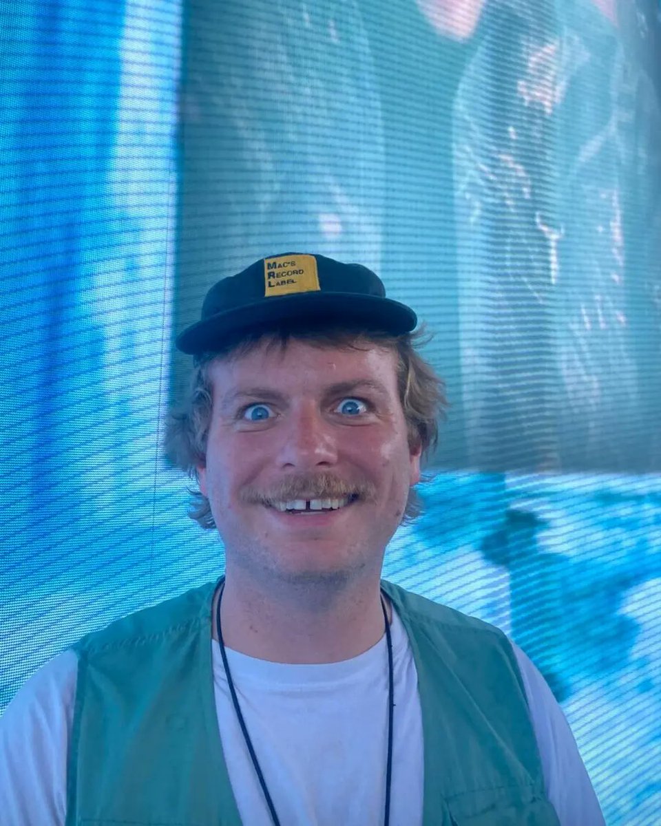 Extrañabamos las selfies-papada de Mac 😆

La tercera va de yapa (?)

vía <a href="/macsrecordlabel/">MacsRecordLabel</a> 

#macdemarco