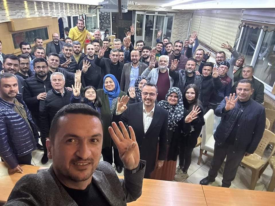 mvmustafaoguz's tweet image. Saat 01:18, Bucak Seçim Koordinasyon Merkezimiz...

Gümbür Gümbür geliyoruz EvelAllah ♥️♥️♥️

#DoğruZaman
#DoğruAdam
#DurmakYokYolaDevam