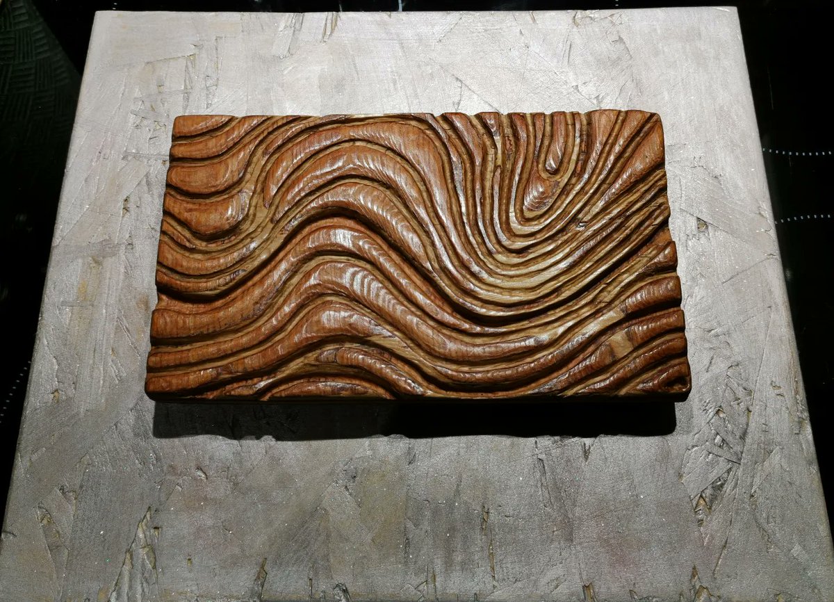 ShayNicol23's tweet image. #woodart #abstractpatterns #plywood #woodcarving trying some different techniques, different woods, playing. #headspace focusing the mind. Ideas are flowing.