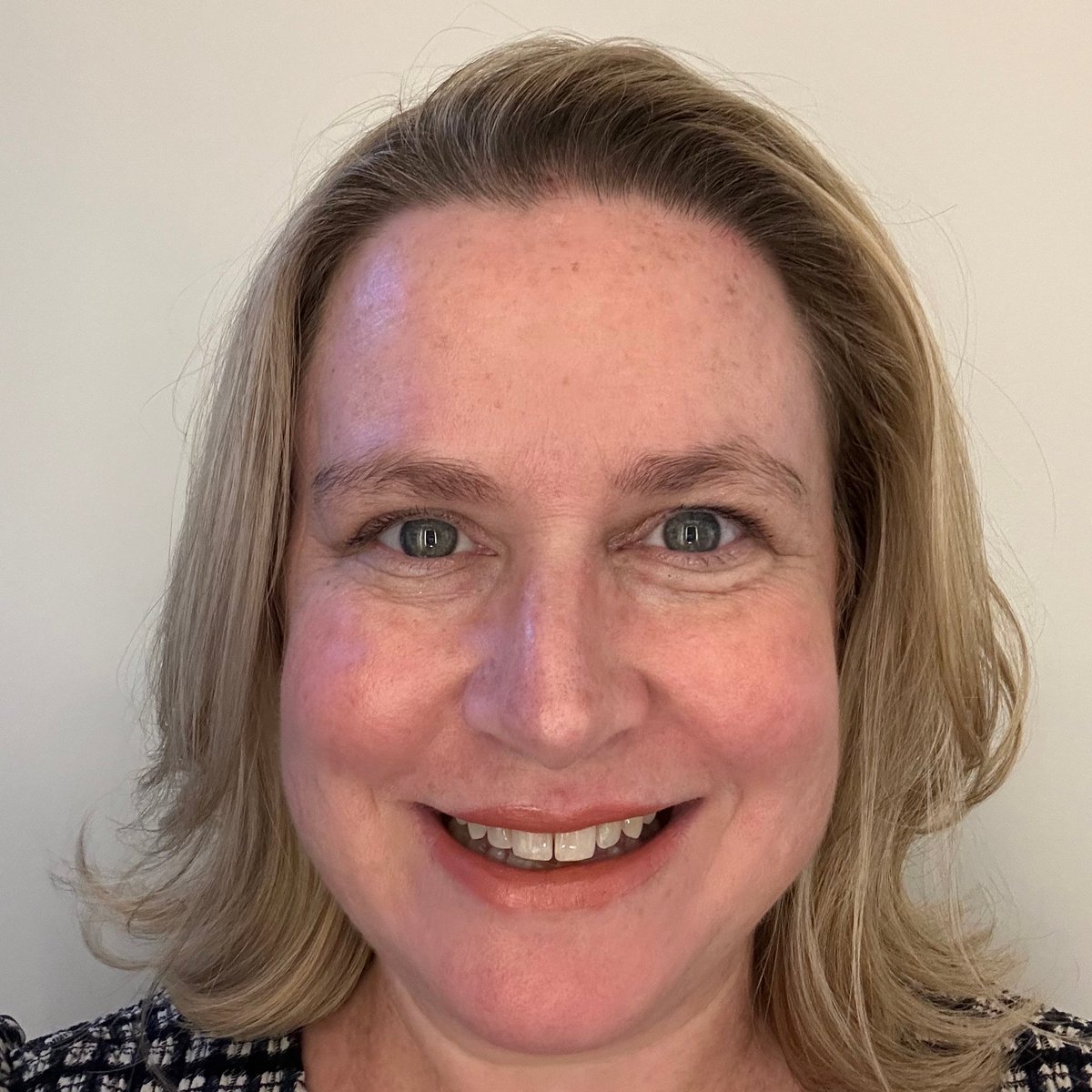 UQ RECOVER Injury Research Centre (@recoverresearch) on Twitter photo Welcome to Lisa Ferguson, our new Clinical Trials Manager!
Lisa joined the team to manage the PRioRTI (PReventing chronic pain after whiplash Road Traffic Injury) trial led by Prof <a href="/MicheleSterlin7/">Michele Sterling</a>.
Lisa has a background in Speech Pathology and continues to practice clinically. Welcome to Lisa Ferguson, our new Clinical Trials Manager!
Lisa joined the team to manage the PRioRTI (PReventing chronic pain after whiplash Road Traffic Injury) trial led by Prof <a href="/MicheleSterlin7/">Michele Sterling</a>.
Lisa has a background in Speech Pathology and continues to practice clinically.