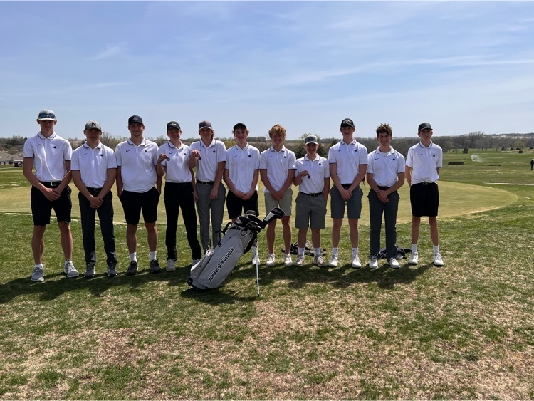 EMKnightsSchool's tweet photo. Knights golf finished 3rd st the ECNC meet today with a 356...led by medalists Easton Miller (2nd - 84) and Drake Clements (7th - 87). https://t.co/5mPMTRySHh