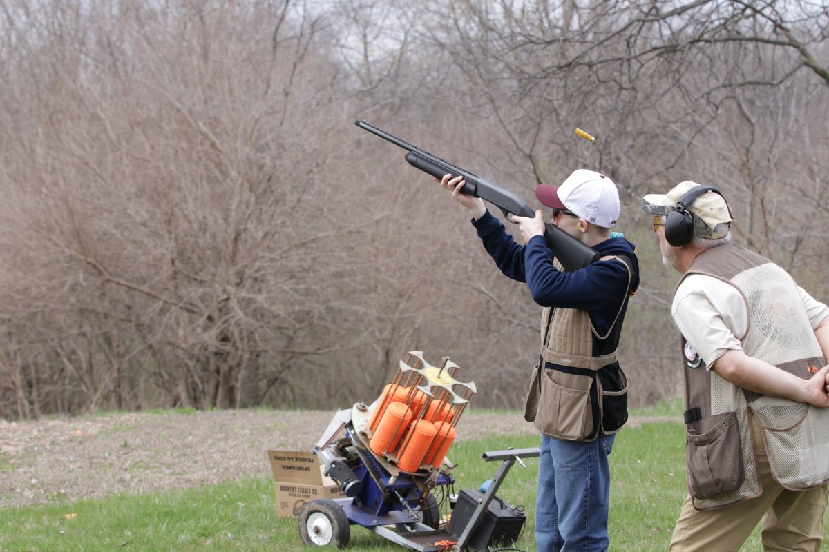 IllinoisDNR's tweet photo. IDNR will offer wingshooting clinics throughout Illinois through mid-November. Clinics provide instruction and help beginning students and experienced hunters improve their shooting skills. For info, including the schedule and registration information: https://t.co/VKhk8zlApX https://t.co/7UbDpl52OY