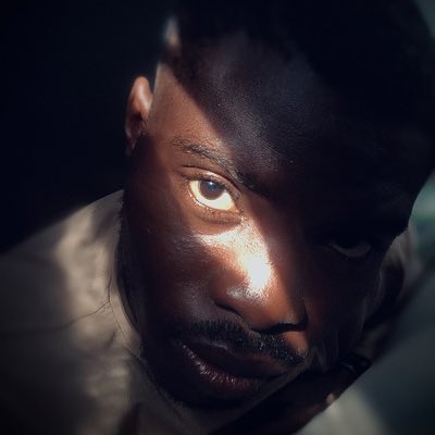sheffexart's tweet photo. #NewProfilePic https://t.co/tTiB4GaBI1