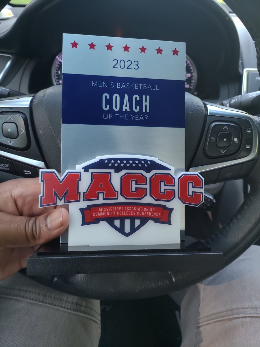 CallawayCharge1's tweet photo. @CoachReggieJr Gotta give my guy his flowers. I'm thankful to have the hardest working, toughest assistant coach in the country. God knew what I needed when he put us together. I appreciate all u do to help this old high school coach figure it out on the juco level. Much love!! https://t.co/6d1rAgAxS1