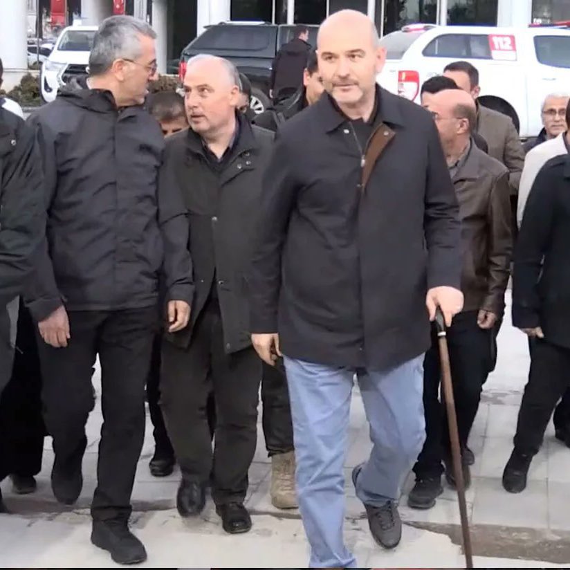 portovecchiaaa's tweet photo. Bilim insanları bu olayı inceliyorlar https://t.co/otGq799GjH