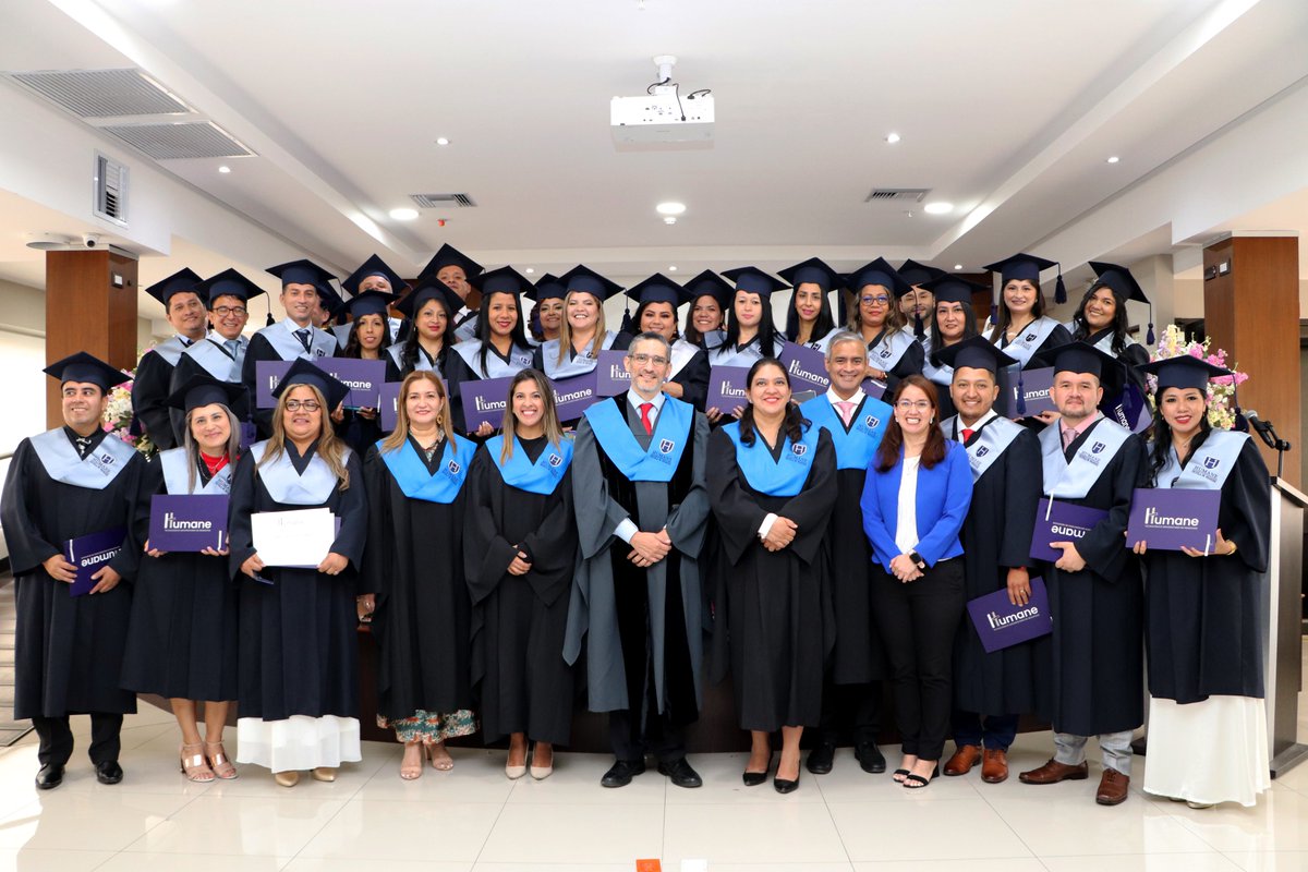 HumaneNegocios's tweet photo. Graduación Difare 2023 🎓

Alrededor de 50 colaboradores del @GrupoDIFARE  obtuvieron su título de tercer nivel en la carrera de Tecnología en Administración de Empresas.

#Humane #Graduación2023 #Graduados #Humaners #Difare #GrupoDifare https://t.co/WbnjQFrSK0