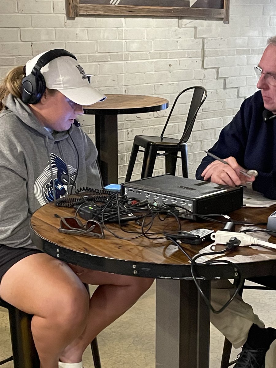 JonJaudon1's tweet photo. Roadrunner National Player of the week Sydney Herman takes to the air waves. https://t.co/Tbz4z5GvBx