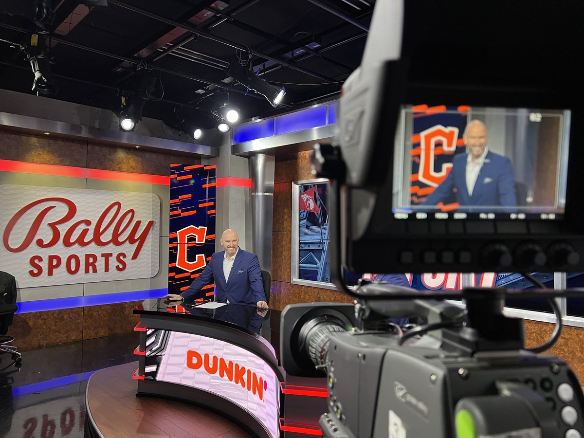 JLEWFifty's tweet photo. Tune in for the latest #GuardiansReport NOW on @BallySportsCLE w/ Me &amp; @AlPawlowski 🙌🏻

📸 cred: @MESchaler https://t.co/FSe3MVD68G