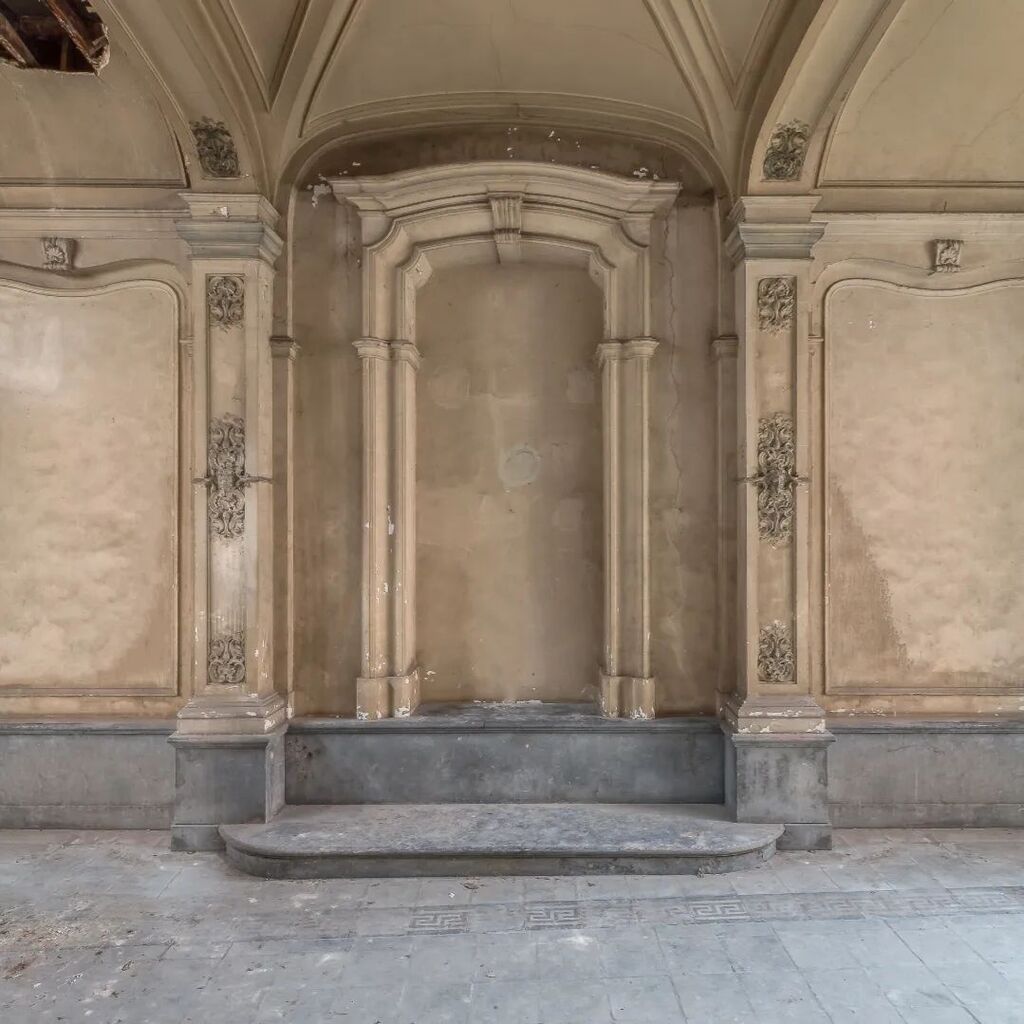 markusleandernl's tweet photo. OFF.THE.WALL

Take a look at my website too https://t.co/g6qhepalJV 

If you are interested in having my work on your wall do not hesitate and send me a message ✉️

Roadtrip Italy with @curly_grafie and @wesley.van.vijfeijken

#Urbexltalia #Italiaabbandonata
#WelcomeTwoNeverlan… https://t.co/deTvYyLeva