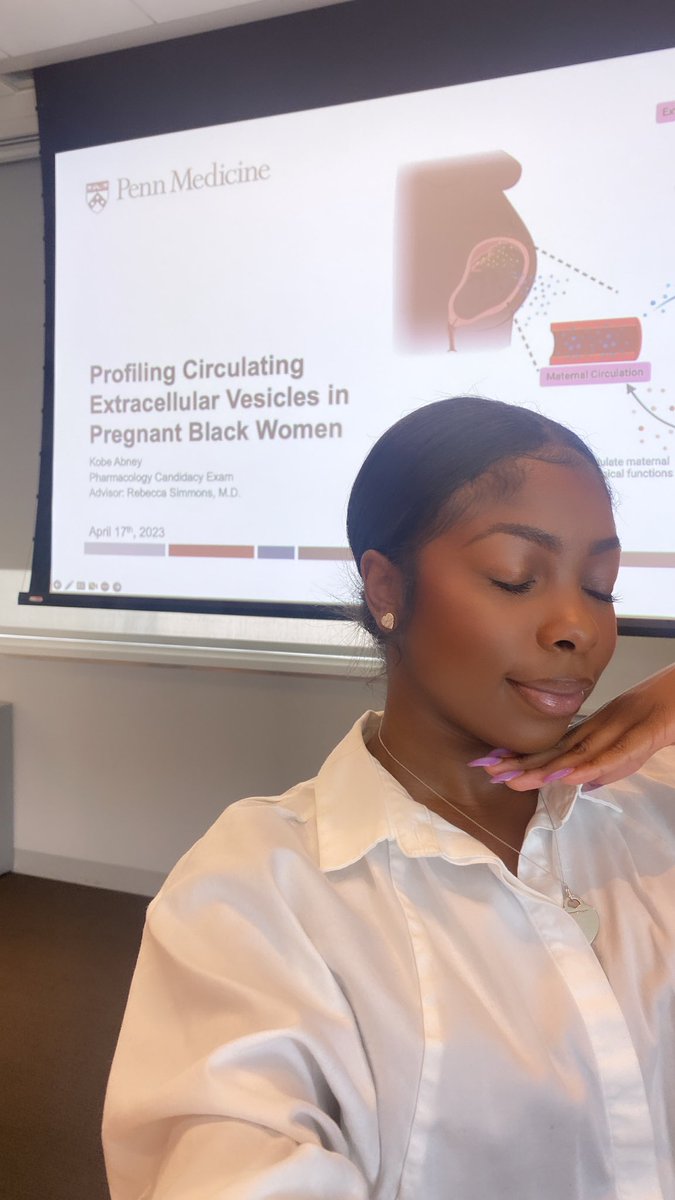 kobedollazphd's tweet photo. Serving face and brains 💁🏾‍♀️ 

Yesterday I passed my candidacy exam 🥳 I am now an official PhD candidate and will be profiling circulating extracellular vesicles in pregnant Black women as a potential biomarker for placental dysfunction and adverse pregnancy outcomes as my thesis https://t.co/vpHGJCUjZs