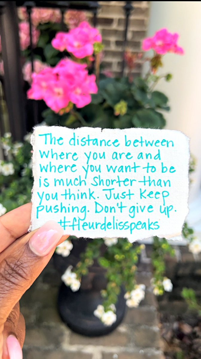 Do not give up, friend. We can do this!💪🏽