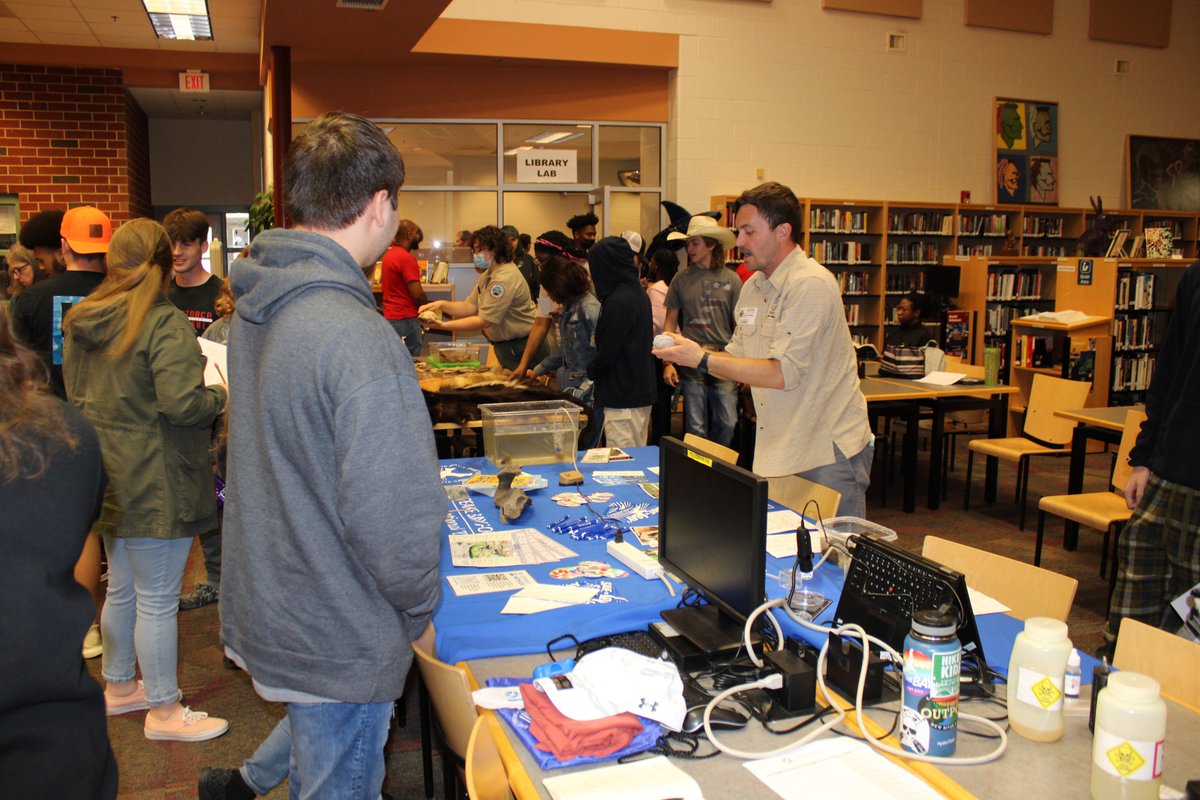 Matoaca H.S. Library tweet media