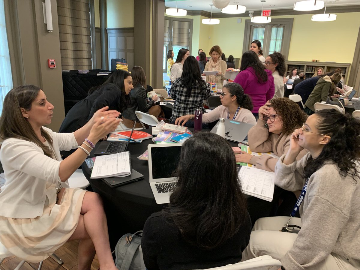 DrcarrollPC's tweet image. K-1 teachers from all 4 buildings are meeting this afternoon on our Phonics Focus Team! #PCpride @JLevidisPC @VLakestream @jennmundo_pc @KristinPascuzzi