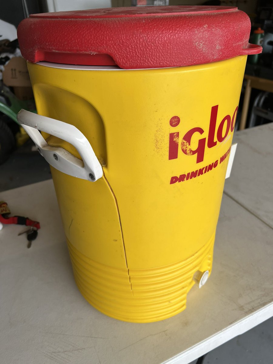 LiveWithChewy's tweet image. This @iglooproducts jug was cast aside after our neighborhood garage sale… perfect @HarborFreight restoration project.  It’ll be my first plastic welding attempt as well.  #FingersCrossed #DIY #RepairDontReplace