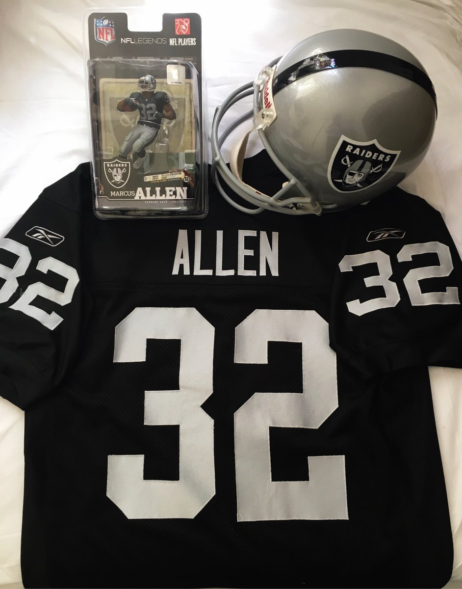 1REYder's tweet photo. My all-time favorite!!
@MarcusAllenHOF
#RaiderNation #REYder https://t.co/Vs6vjXIzwc