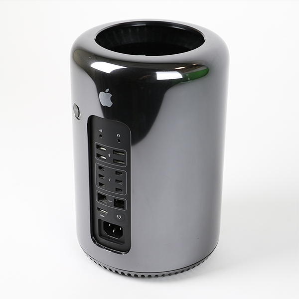 MacServiceBcn's tweet photo. Especificaciones Técnicas

Modelo
MacPro 6.1

Procesador
Intel Xeon QuadCore 3.7Ghz (4 Cores)

Memoria RAM
16 GB de memoria ampliable

Capacidad
SSD 256 GB

Tarjeta Gráfica
AMD FirePro D300 x2 2 GB

Conexión
6 puertos Thunderbolt 2 USB 4 (hasta

https://t.co/CIw7uCdsKs https://t.co/ODkAhX4YS7