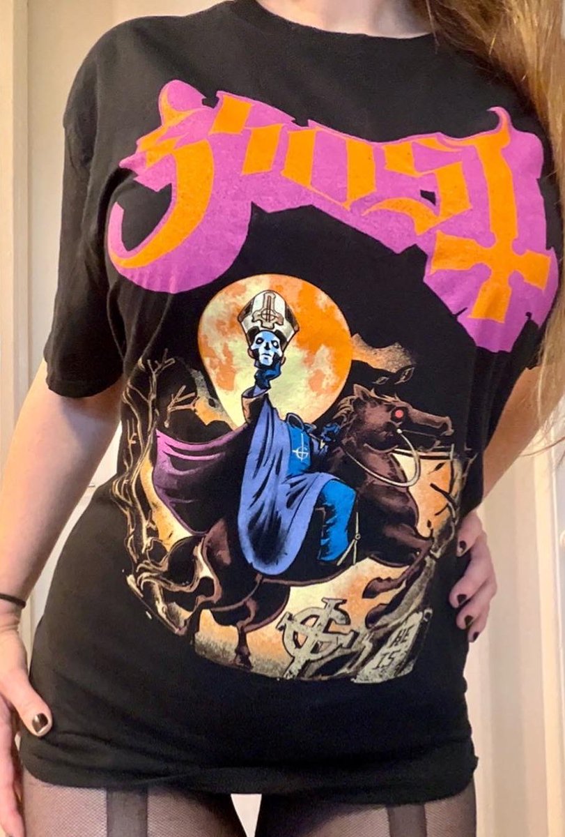 kellymayghostee's tweet photo. Today’s Tee - Ghost ‘Headless Papa’ ❤️👻 @thebandGHOST #thebandghost #ghost #phantomime #jesusheknowsme #heis #papaemeritusiii #papa3 #jesustalk #ghosttshirt #ghostshirt #ghostmerch #merch #tshirt #bandtshirt #bandshirt #ghostcollector #ghostbc #impera #terzo https://t.co/P0wpjmQqI1