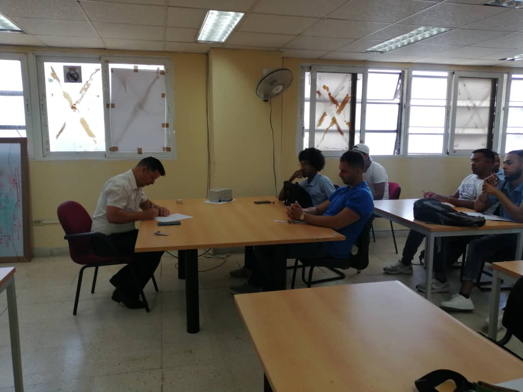 etecsa_dvpe's tweet photo. Inicia curso de habilitación de Operario de Cable en #DVPE.
#DEOIT
#RRHH_DVPE
#MejorEsPosible https://t.co/mPWPNJYvL6