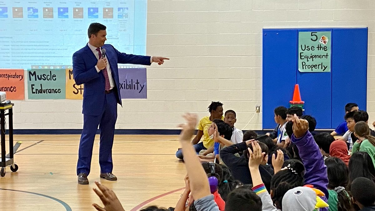 Hollin Meadows tweet media