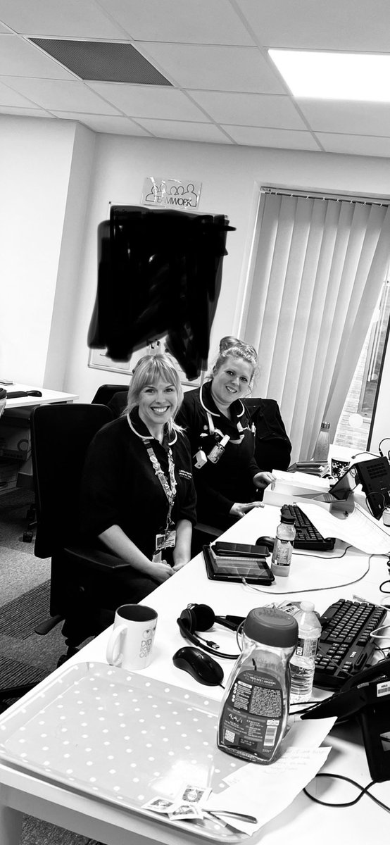 suzzieleo's tweet photo. What a day! Excellent teamwork with our Central @mcrlco colleagues helping @TraffordLCO migrate 500 patients onto EMIS EPR. Thanks so much to Jenny &amp; Faye. Hard work but we made it fun! South @mcrlco coming to help tomorrow 💪🏼 can’t thank you all enough @Tracyjaned @GemmaHurst5 https://t.co/43TXXT9UhM