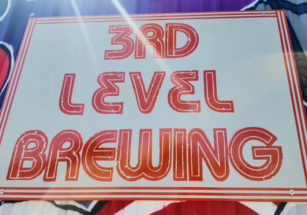 3rdlevelbrew's tweet image. If you drove by yesterday, you may have seen our sign is up on the front of the building
We love it and hope you do too
Another big thanks to @lacedandfound for all their work

#craftbeer #rtx #txcraftbeer #roundrock
#seriouslygoodbeer
#justthebeerginning

#nerdoutwithwhatalesya