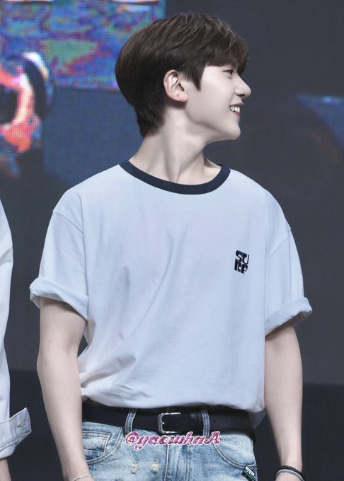 dumpvals's tweet image. #OnlyforMATTHEW let’s debut!